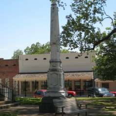 Bolivar Civil War Monument